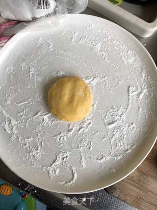 豆沙夹心南瓜饼的做法步骤:10