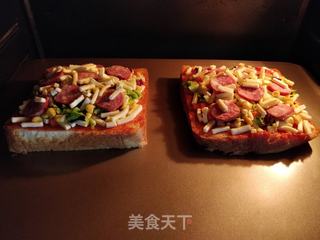 香肠吐司披萨的做法步骤:7