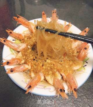 蒜蓉粉丝蒸虾的做法步骤:12