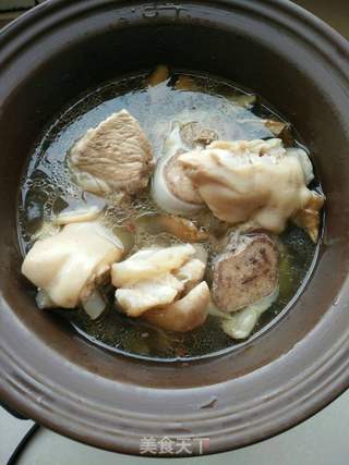 肉香猪蹄冻的做法步骤：1
