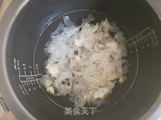 水果银耳汤羹的做法步骤:3