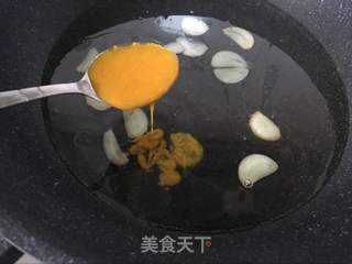 酸汤金针肥牛的做法步骤:2