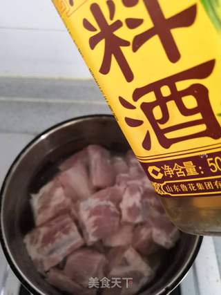 糖醋小排的做法步骤:2