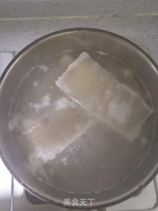 豆浆机版肉皮冻的做法步骤:2