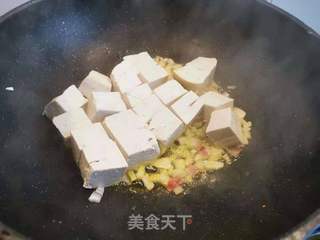 鹌鹑蛋烧豆腐的做法步骤:4