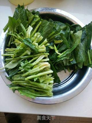 胡萝卜拌菠菜的做法步骤：3
