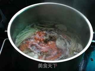 鲜虾菌菇豆腐汤的做法步骤:7