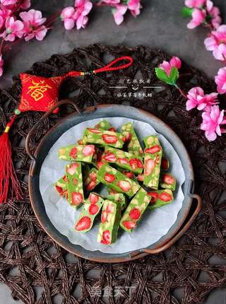 抹茶草莓牛轧糖的做法步骤:18