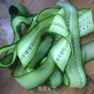 翡翠麻酱卷的做法步骤:3