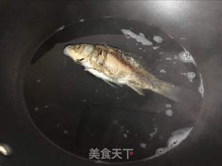 鱼汤面的做法步骤：2