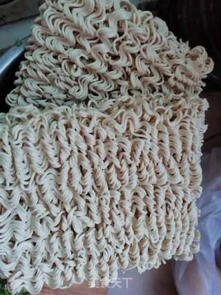 瘦肉平菇面的做法步骤：3