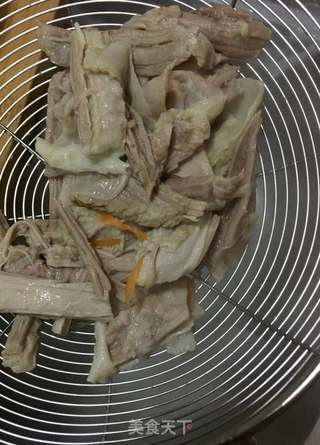 菠菜拌羊肉的做法步骤：15
