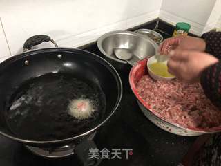 炸肉圆的做法步骤:9