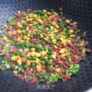 培根蒜苔炒饭的做法步骤:4
