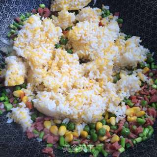 培根蒜苔炒饭的做法步骤:5