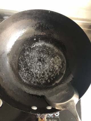 糖霜花生的做法步骤:4