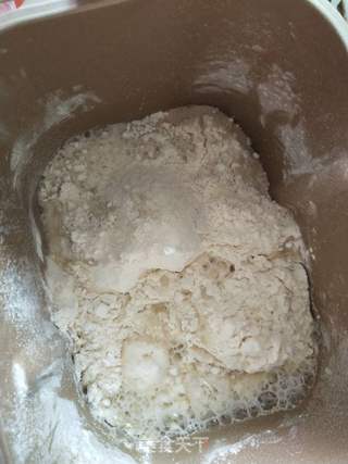 白糖富油包子的做法步骤:2