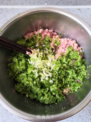 猪肉芹菜馅饼的做法步骤:5
