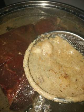 卤制酱香牛肉的做法步骤:3