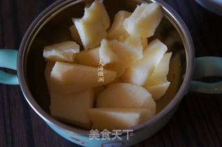 银耳山楂汤的做法步骤:3