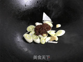 子排鸡爪煲的做法步骤:5