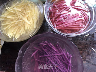 炝拌土豆丝的做法步骤:2