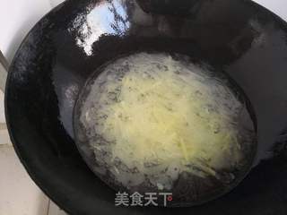 土豆丝酸菜汤的做法步骤:9
