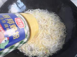 土豆丝酸菜汤的做法步骤:11