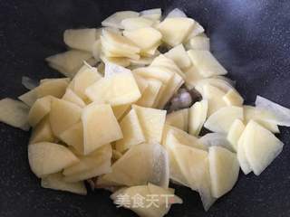 肉片土豆的做法步骤:8