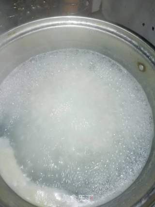 香菇皮蛋瘦肉粥的做法步骤:4