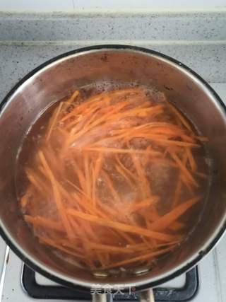 京酱肉丝的做法步骤:5