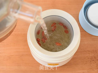 参片枸杞二米粥的做法步骤:4