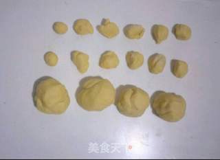 两只老虎馒头的做法步骤:8