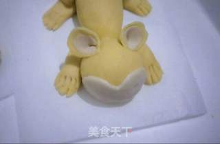两只老虎馒头的做法步骤:22