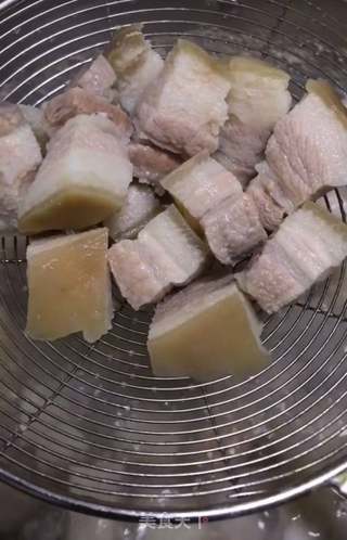 蜜制卤肉的做法步骤：3