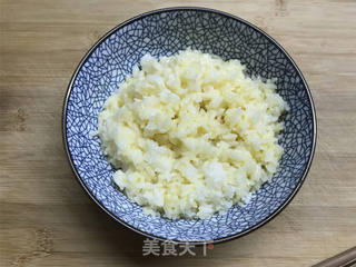 西兰花饭团的做法步骤:5