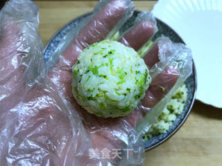 西兰花饭团的做法步骤:9