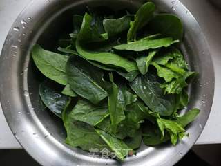 #面食#油泼翡翠裤带面的做法步骤:2
