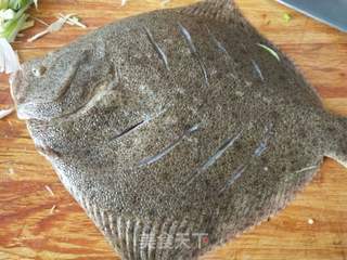 团圆饭~清蒸多宝鱼的做法步骤：3