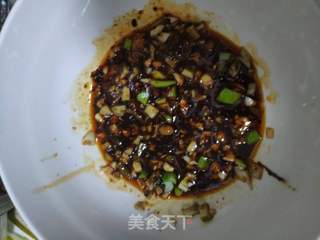 香辣汤水饺的做法步骤:2