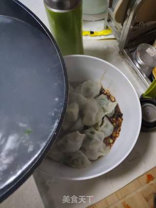 香辣汤水饺的做法步骤:4