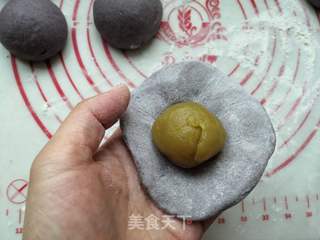 #面食#黑米面莲蓉包的做法步骤:10