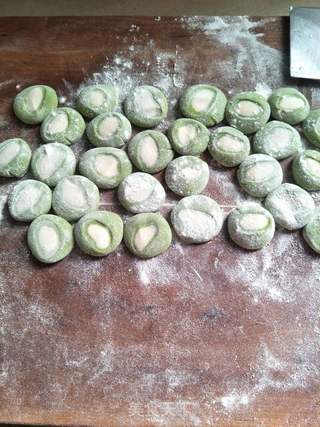 白菜饺子的做法步骤:8