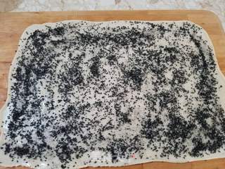 芝麻花卷的做法步骤:8