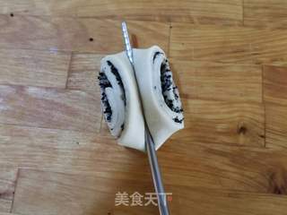 芝麻花卷的做法步骤:12