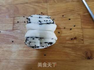 芝麻花卷的做法步骤:15