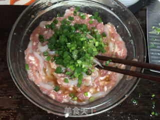 银鱼肉馄饨的做法步骤:4
