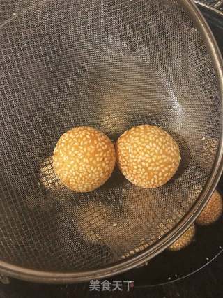 炸小麻团的做法步骤:11
