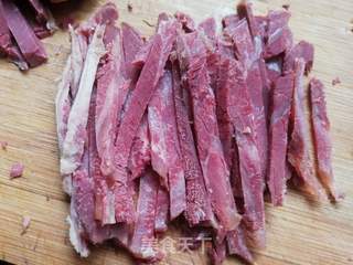 #团圆饭#香菜拌牛肉的做法步骤:2