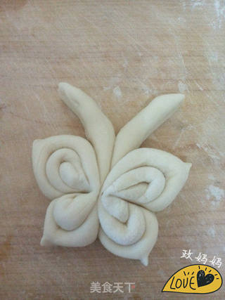 蝴蝶小馒头的做法步骤:7